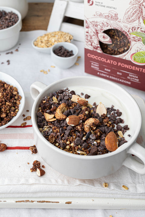 Protein Über Granola with Dark Cacao