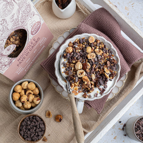 Über Granola with Hazelnuts and Cacao Beans