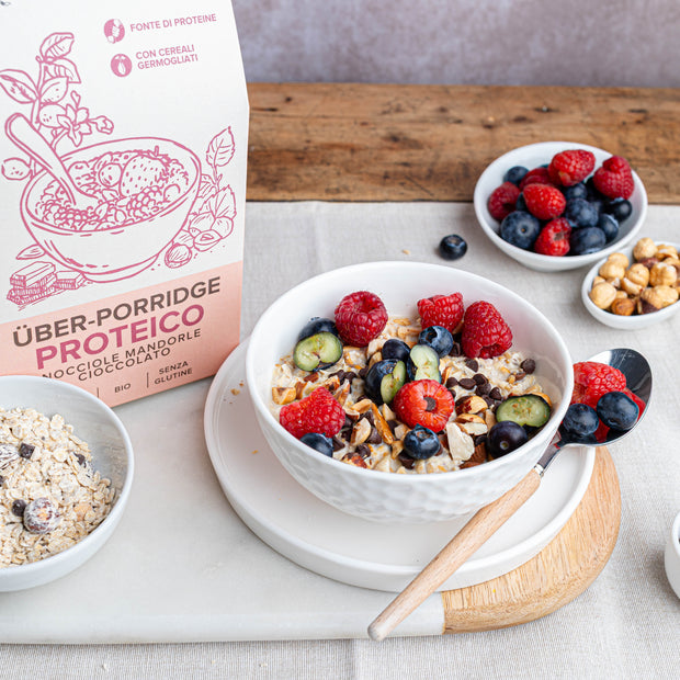 Porridge Proteico Nocciole Mandorle e Cioccolato
